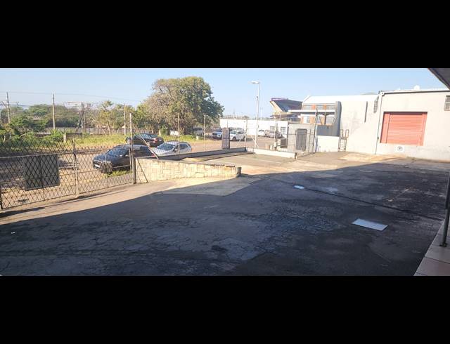 589M² WAREHOUSE TO LET IN MORNINGSIDE